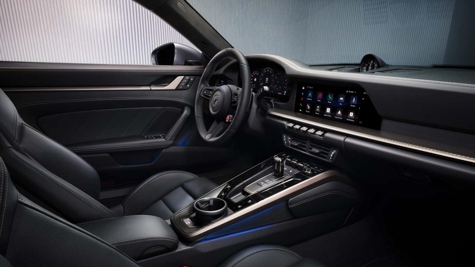 Η Porsche 911 Turbo S έγινε υβριδική με 711 άλογα 